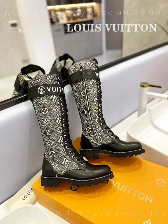 Louis Vuitton Shoe 